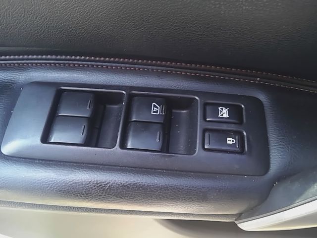 2008 2009 2010 Nissan Rogue Driver Side Left Front Door Window Master Switch Driver s lock and with automatic up down
