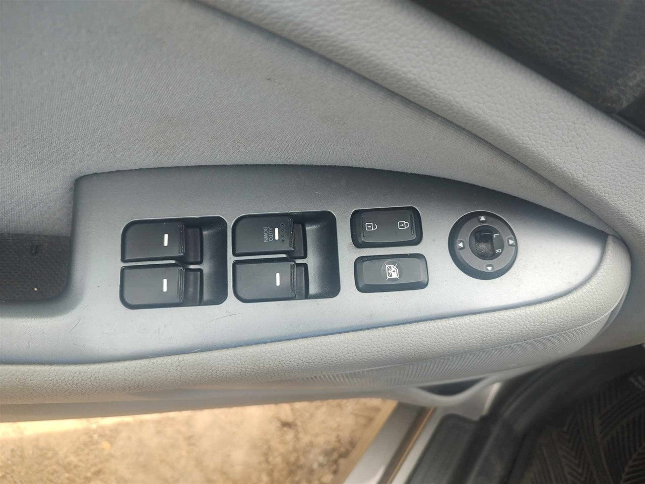 2014 2015 KIA Optima Driver Side Left Front Door Window Master Switch Driver s lock and automatic down