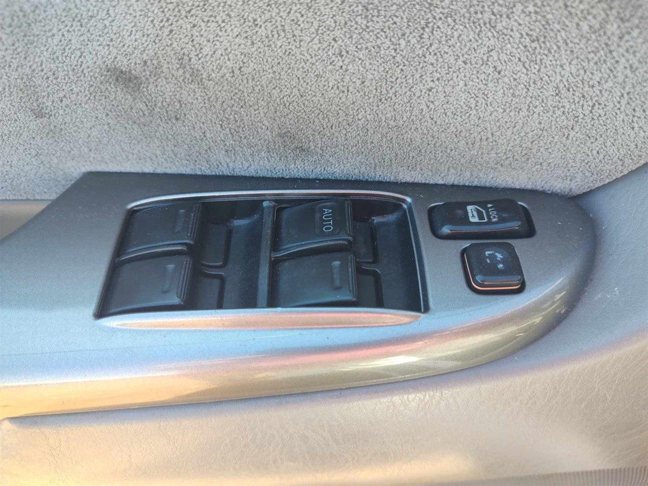2002 thru 2010 Toyota Sienna, Toyota Camry, Scion XB Driver Side Left Front Door Window Master Switch Driver s