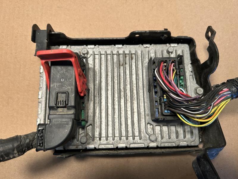 2012 Chrysler 200, Dodge Avenger Engine Control Module ECU ECM PCM Electronic 2.4L AT 4 speed
