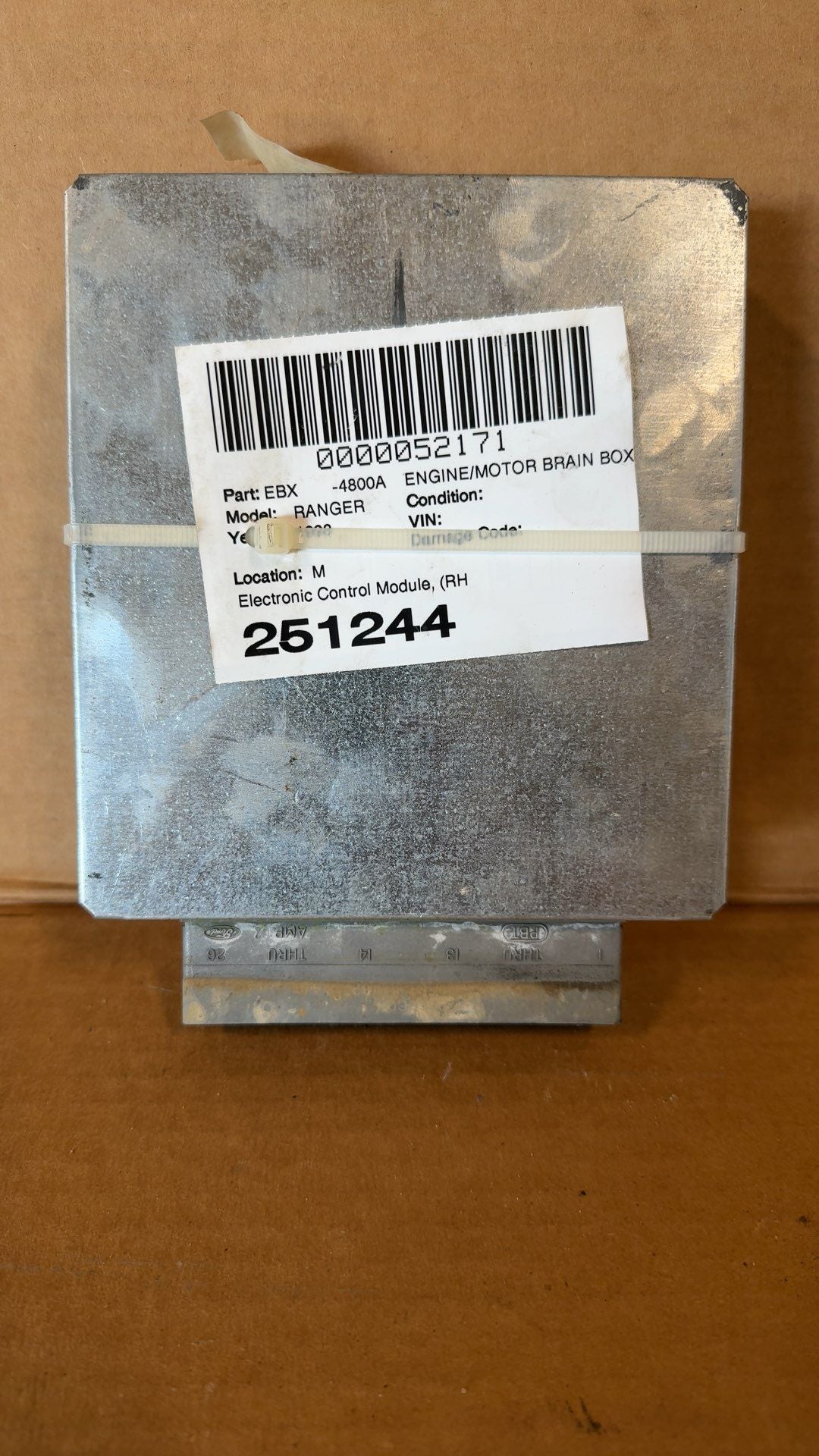 1998 1999 Mazda B3000, Ford Ranger Engine Control Module ECU ECM PCM Electronic