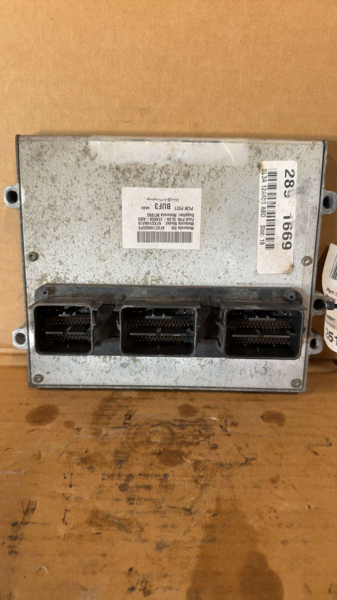 2004 2005 Ford F150 Engine Control Module ECU ECM PCM Electronic 8 281 4.6L 4x2