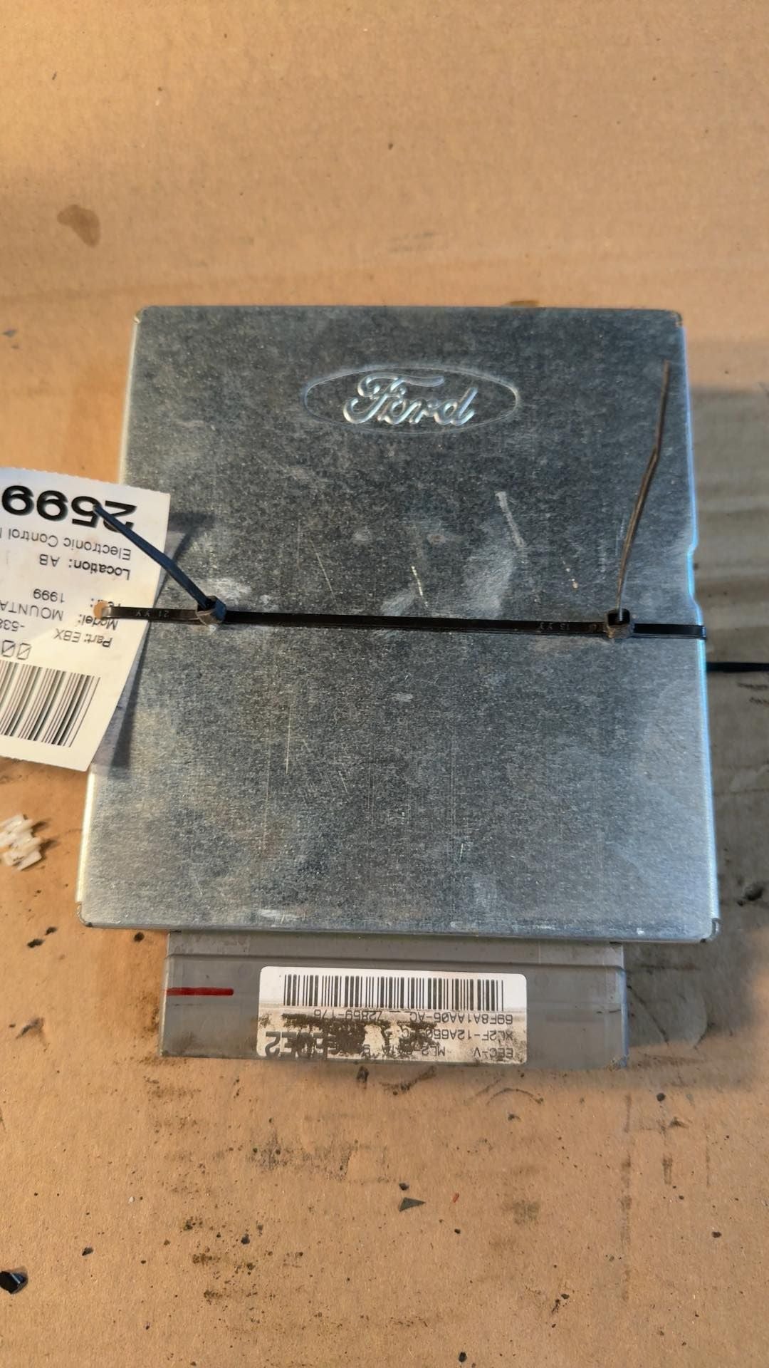 1999 2000 2001 Ford Explorer, Mercury Mountaineer Engine Control Module ECU ECM PCM Electronic 8 302 5.0L AT
