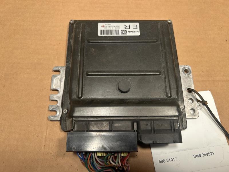 2006 2007 Nissan Pathfinder Engine Control Module ECU ECM PCM Electronic LH kick panel 4x2