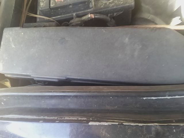 2001 2002 2003 2004 Ford Escape Engine Bay Fuse Box Relay Panel