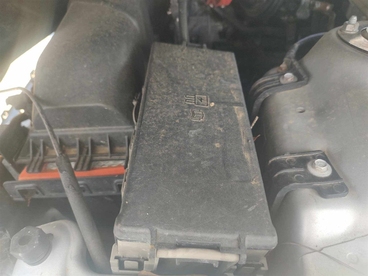 2010 2011 2012 Ford Fusion, Lincoln MKZ Engine Bay Fuse Box Relay Panel 3.5L