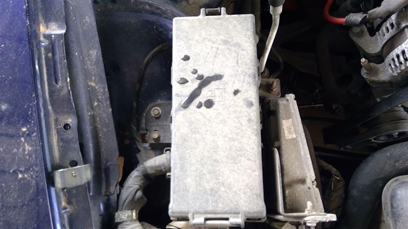2010 2011 Ford Mustang Engine Bay Fuse Box Relay Panel 4.0L