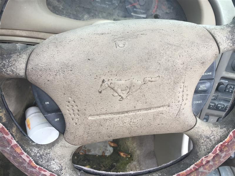 Donor vehicle 2004 Ford Mustang (Stock #228469)