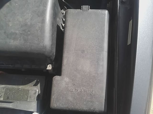 2000 2001 2002 2003 Lexus RX300 Engine Bay Fuse Box Relay Panel