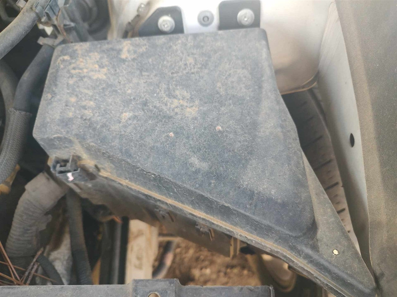 2010 thru 2014 Subaru Legacy Engine Bay Fuse Box Relay Panel compartment