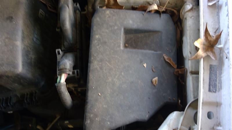 2009 thru 2014 Toyota Matrix, Toyota Corolla Engine Bay Fuse Box Relay Panel 1.8L Canada market