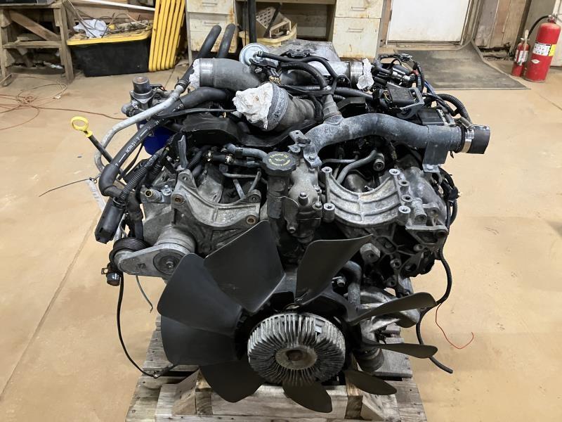 2001 2002 2003 2004 Chevrolet Silverado 2500, Chevrolet Silverado 3500, GMC Sierra 2500, GMC Sierra 3500 Engine Motor