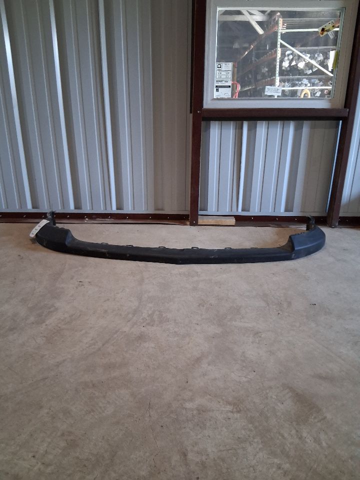 Used OEM Bumper Assembly, Front from 2015 Chevrolet Silverado 1500
