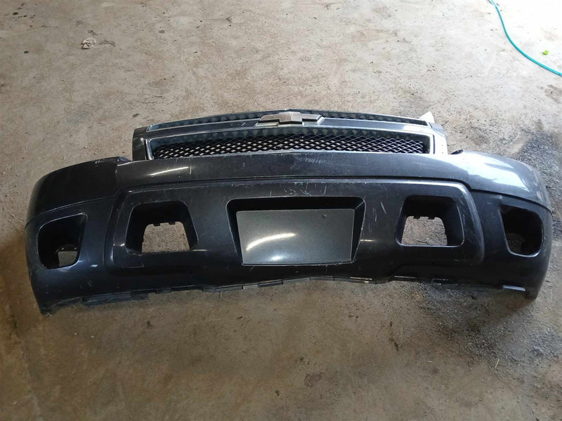 2007 thru 2014 Chevrolet Suburban 1500, Chevrolet Tahoe, Chevrolet Avalanche 1500, Chevrolet Suburban 2500 Bumper Assembly