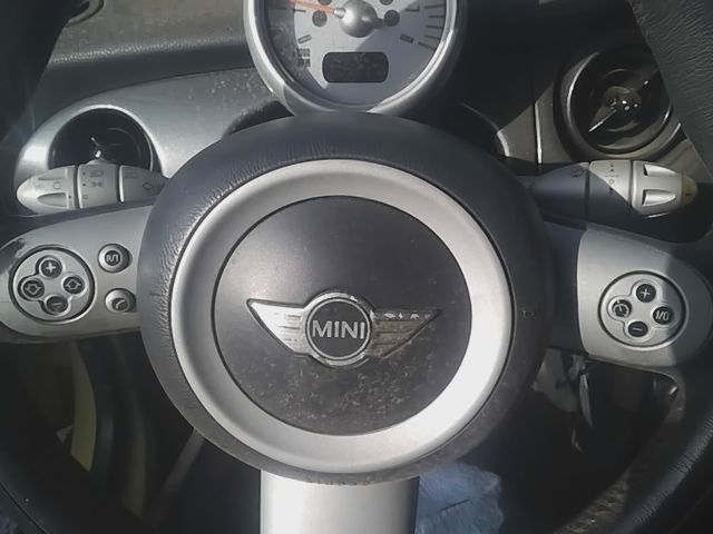 Donor vehicle 2006 Mini Cooper (Stock #251335)