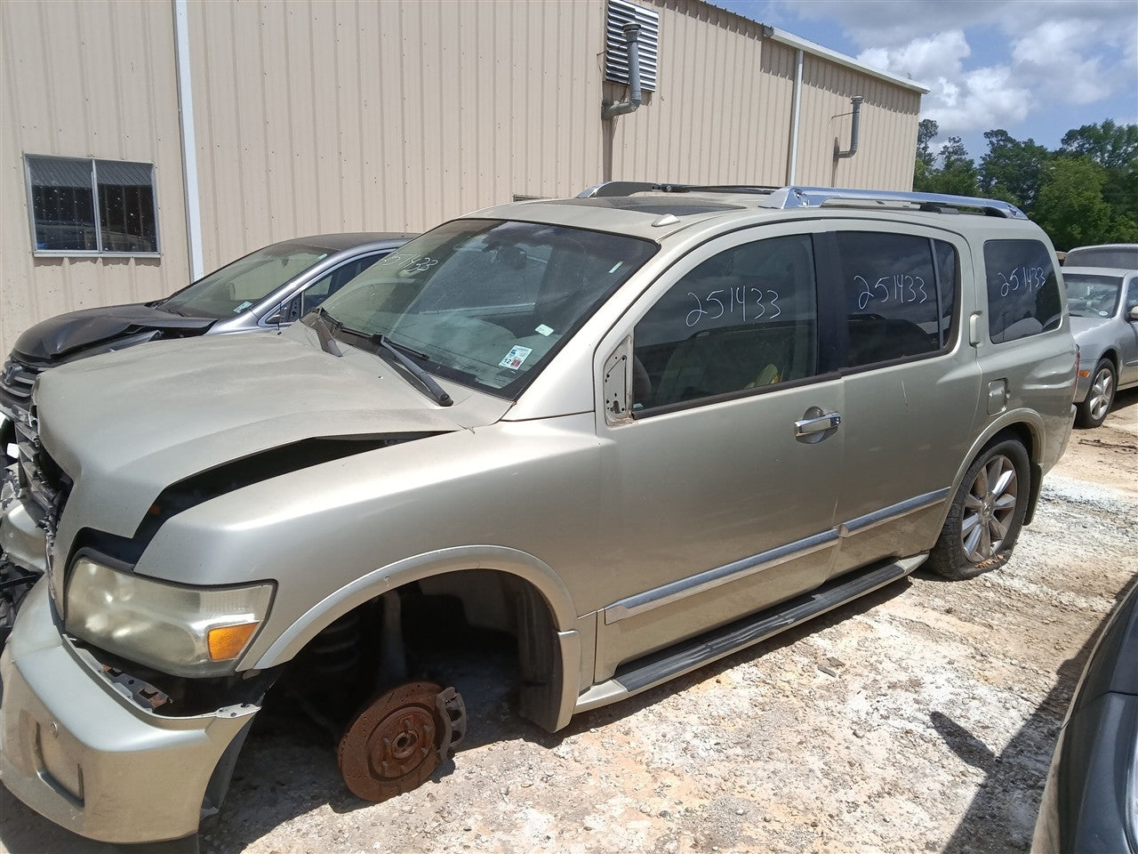 Donor vehicle 2009 Infiniti QX56 (Stock #251433)