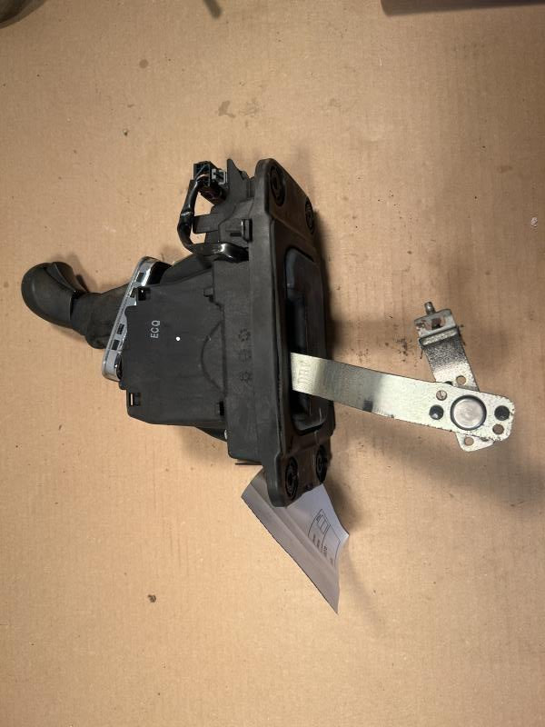 2009 Cadillac CTS Transmission Gear Shifter Assembly