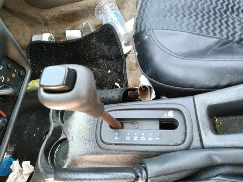 2000 Chevrolet Cavalier Transmission Gear Shifter Assembly