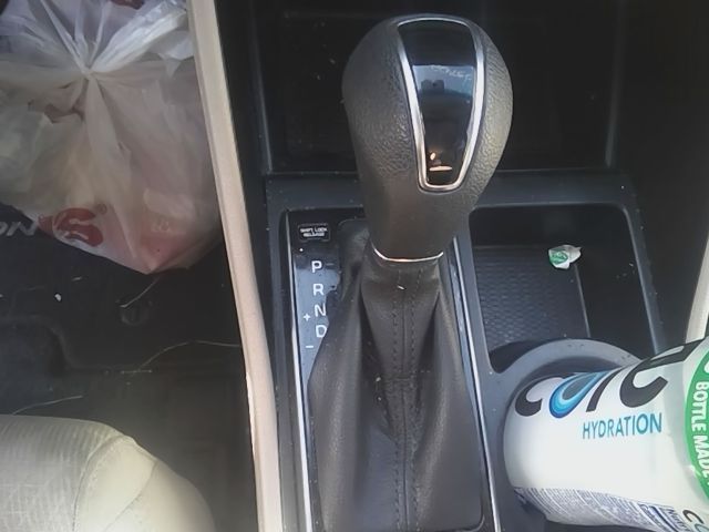 2016 Hyundai Tucson Transmission Gear Shifter Assembly