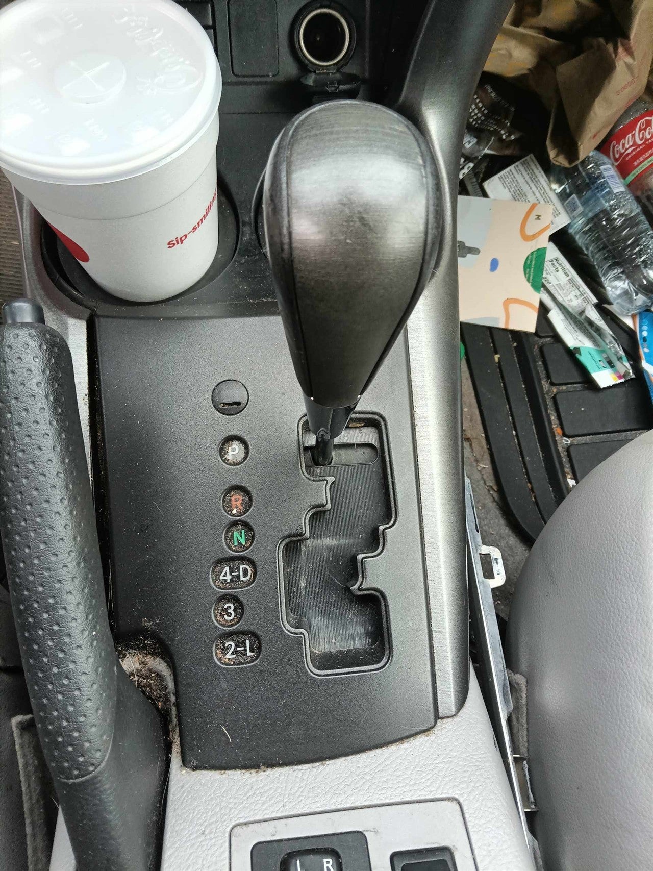2009 Toyota RAV4 Transmission Gear Shifter Assembly
