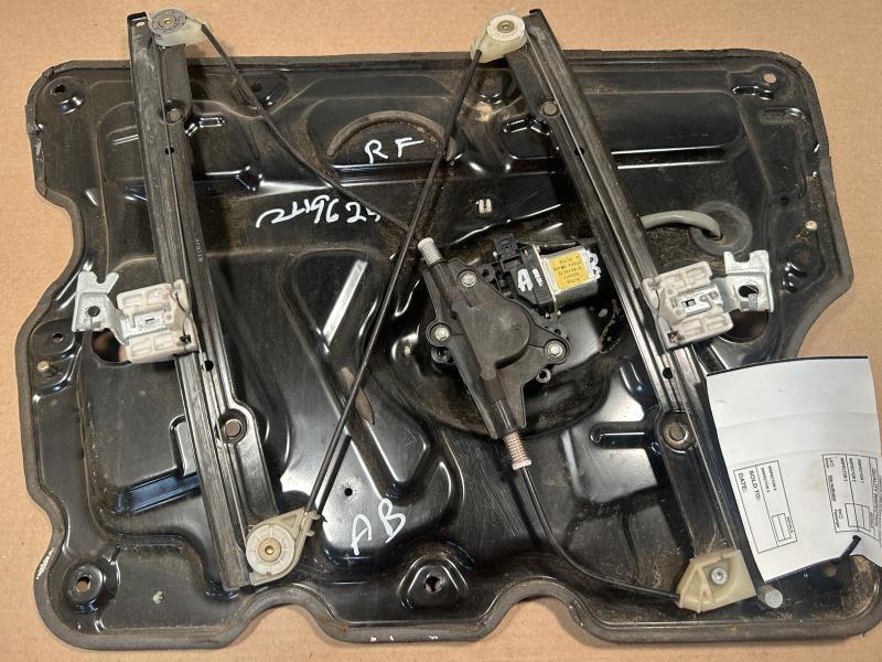 2004 thru 2008 Nissan Maxima Passenger Side Right Door Window Reg FR R