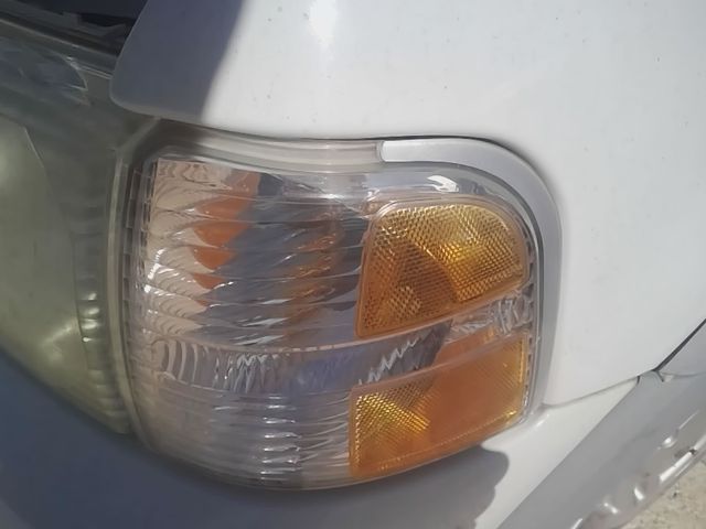 2002 2003 2004 Ford Explorer Driver Side Left Front Lamp Park Turn Signal outer headlamp mounted