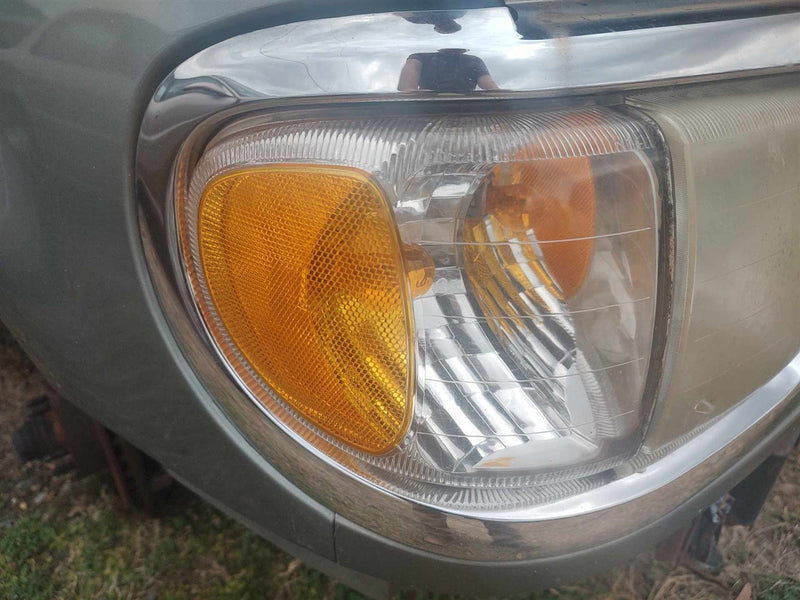 1998 1999 2000 2001 Mercury Mountaineer Passenger Side Right Front Lamp Park Turn Signal outer headlamp mounted R