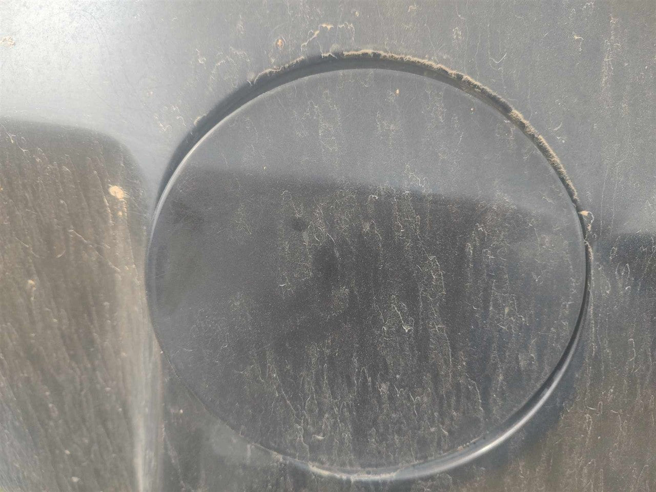 2013 Buick Verano Fuel Filler Gas Door Lid
