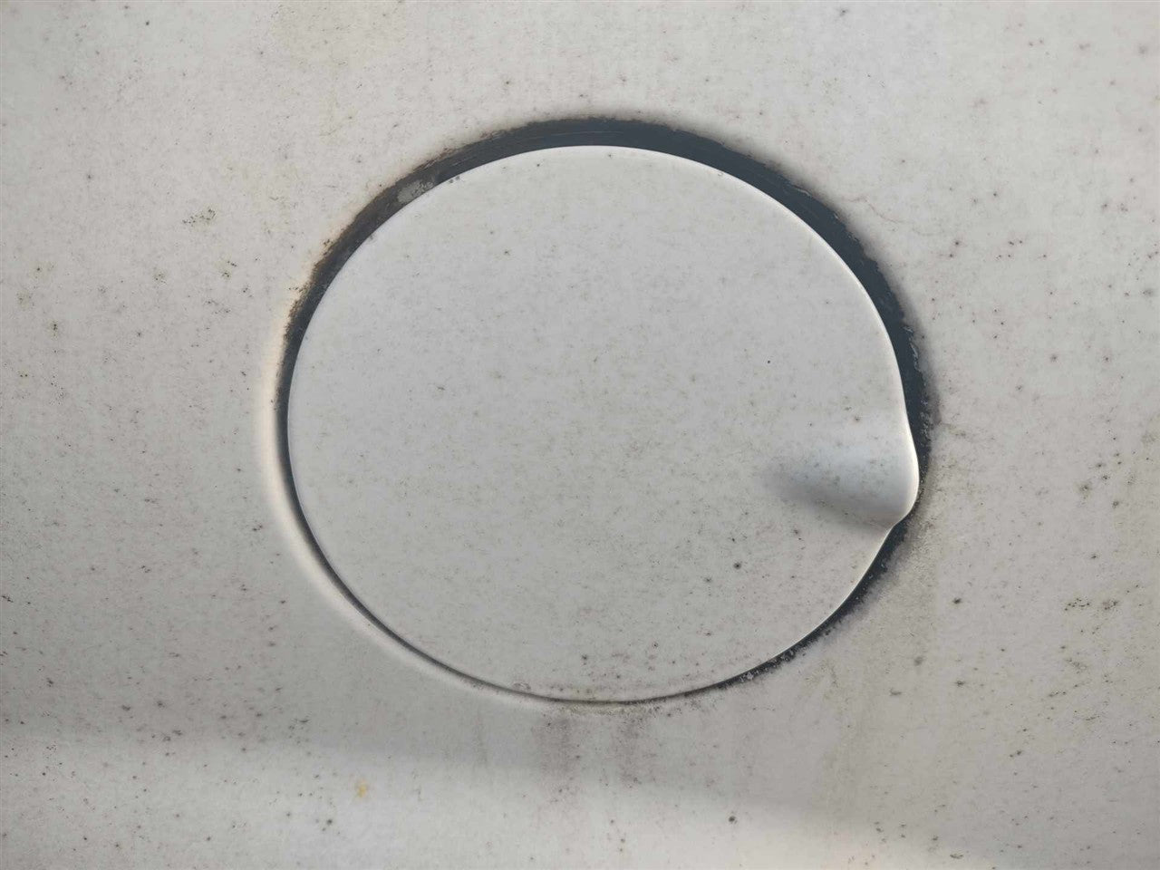 2013 Dodge Avenger Fuel Filler Gas Door Lid