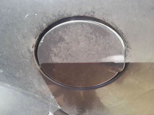 2006 Jeep Fuel Filler Gas Door Lid