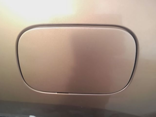 2011 Jeep Grand Cherokee Fuel Filler Gas Door Lid