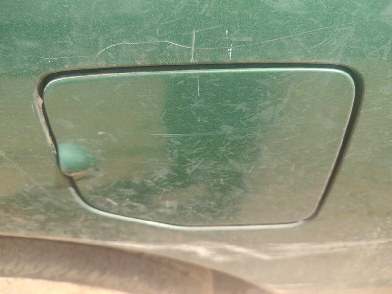 1999 Nissan Frontier Fuel Filler Gas Door Lid