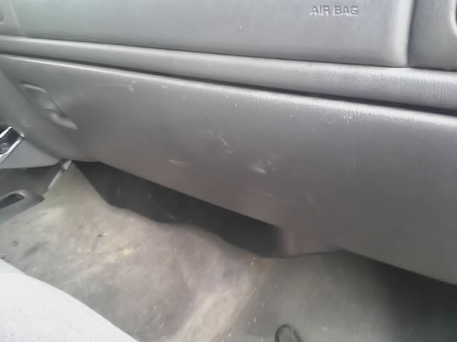 2006 Chevrolet Glove Box Compartment