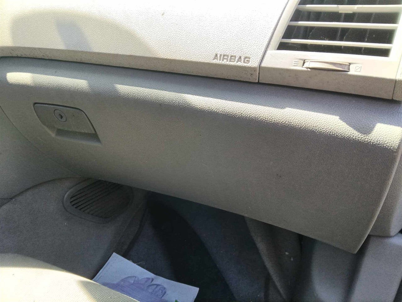 2011 Chevrolet Traverse Glove Box Compartment