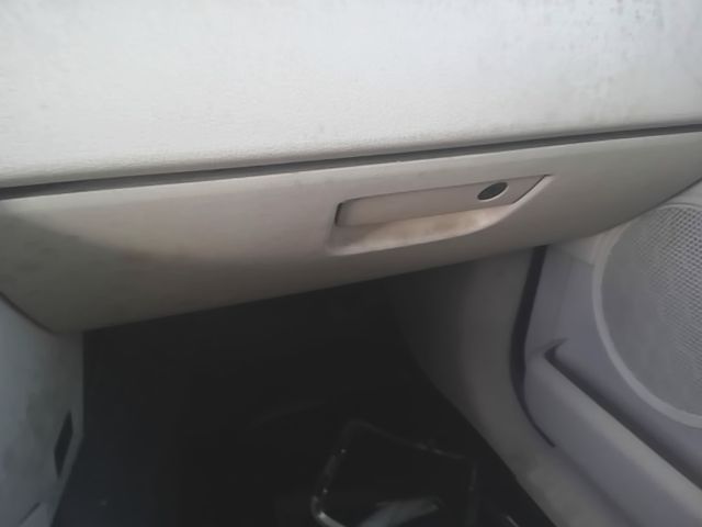 2006 Jeep Glove Box Compartment
