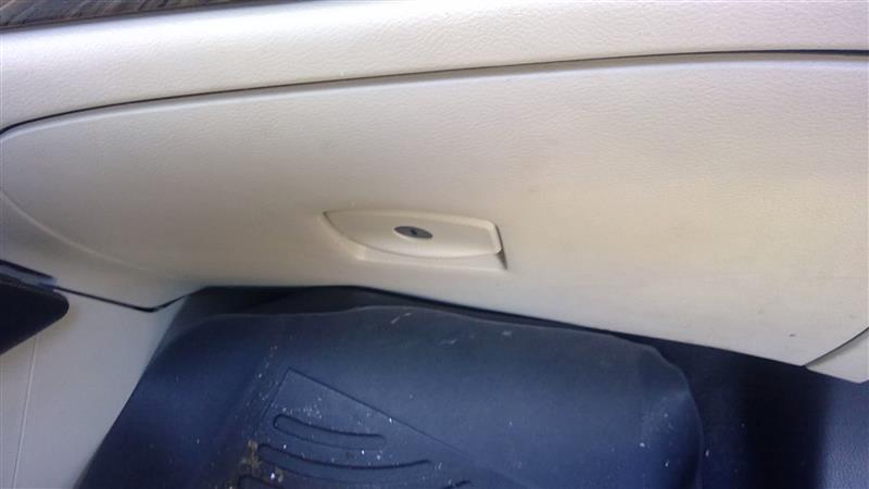 2016 Nissan Maxima Glove Box Compartment