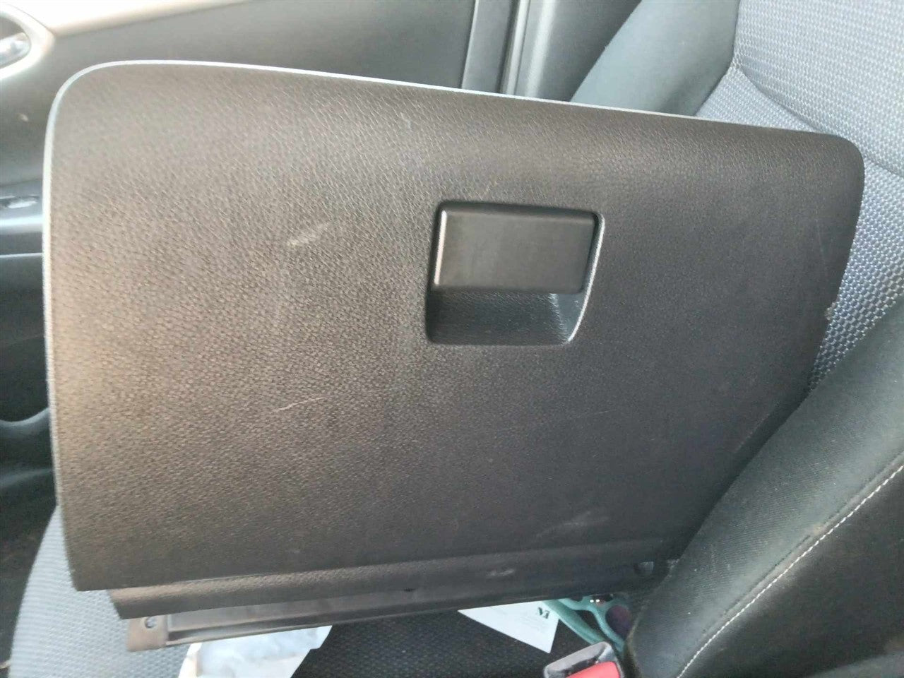 2019 Nissan Sentra Glove Box Compartment