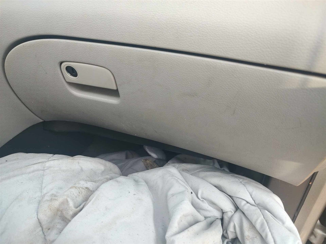 2006 Subaru Tribeca Glove Box Compartment