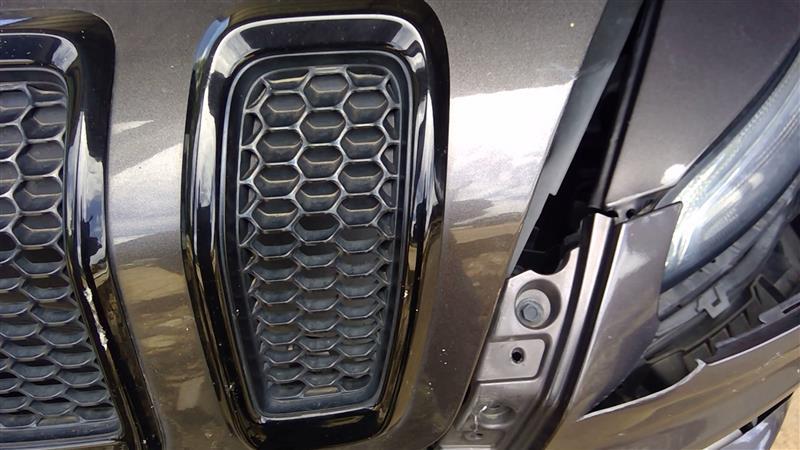 2014 thru 2018 Jeep Cherokee Grille upper inserts