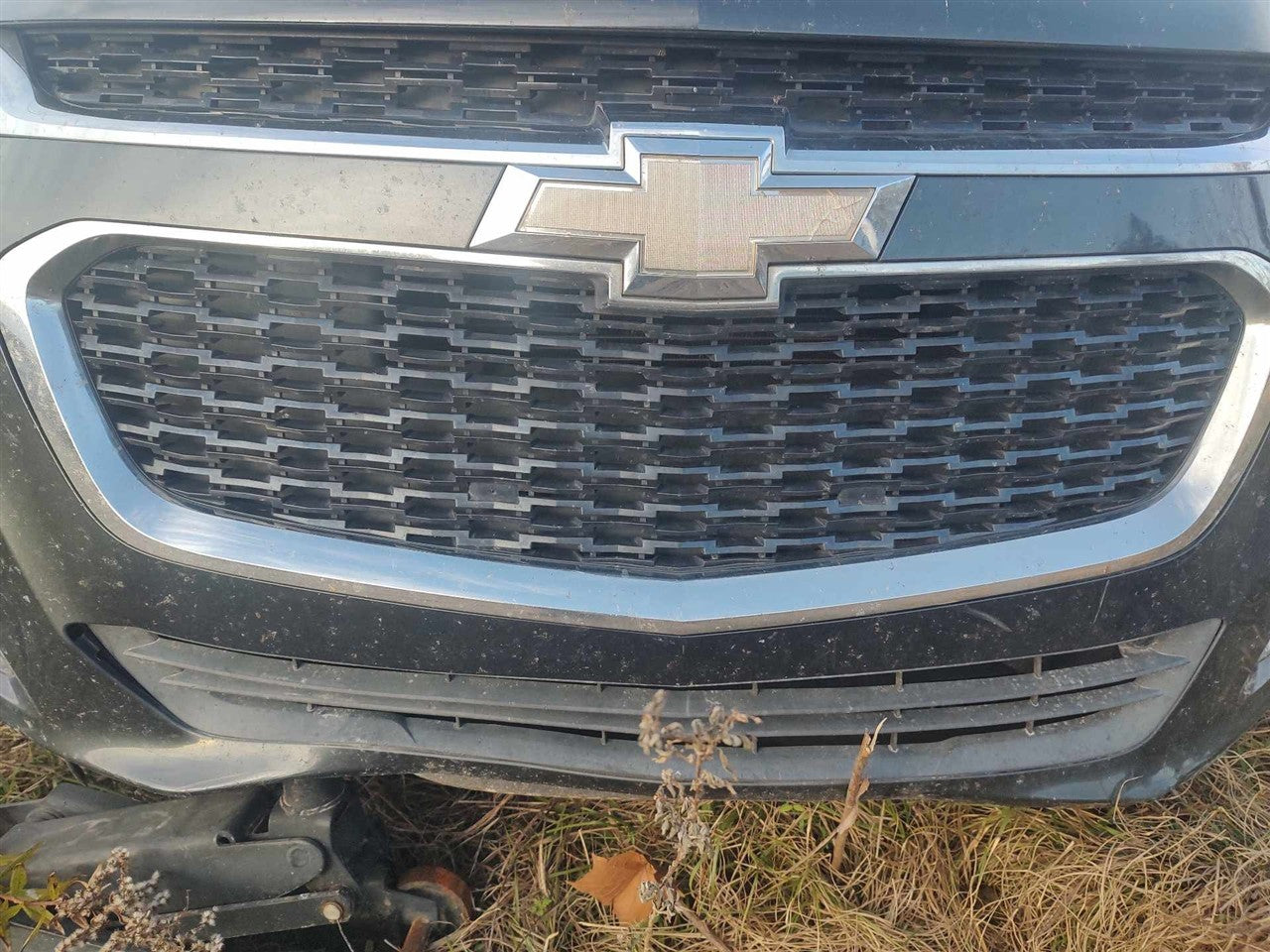 2014 2015 2016 Chevrolet Malibu Grille center