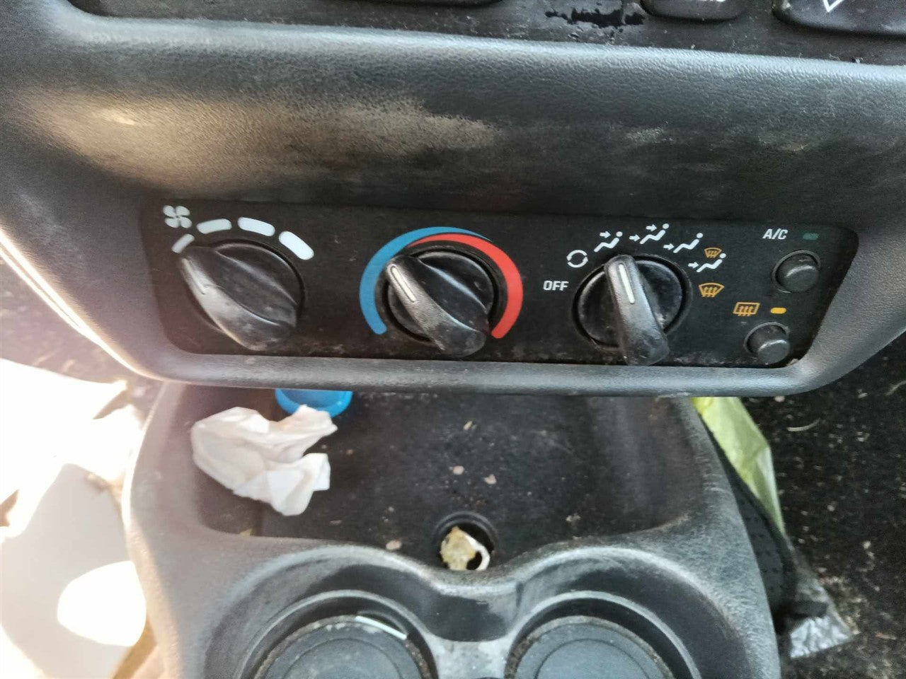2000 2001 2002 Chevrolet Cavalier AC Heater Temperature Climate Control Unit with rear defrost