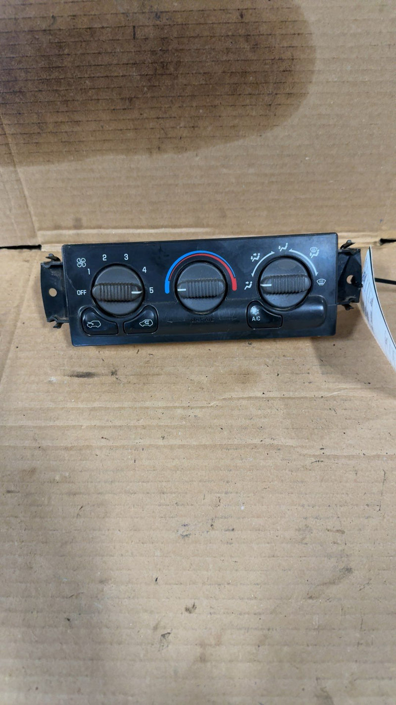1999 2000 2001 2002 Chevrolet Silverado 1500, Chevrolet Silverado 2500, GMC Sierra 1500, GMC Sierra 2500 and 8 more AC