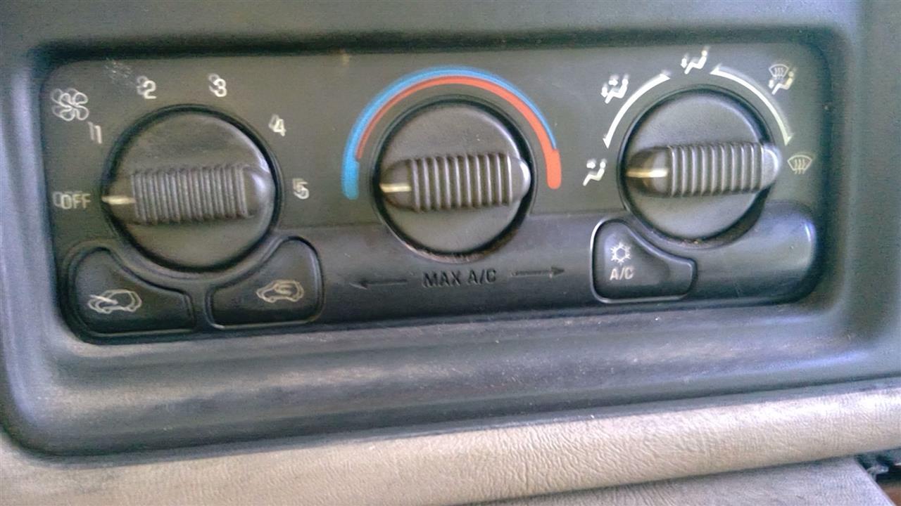 1999 2000 2001 2002 Chevrolet Silverado 1500, Chevrolet Silverado 2500, GMC Sierra 1500, GMC Sierra 2500 and 8 more AC