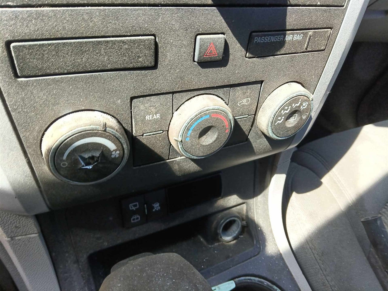 2009 2010 2011 2012 Chevrolet Traverse AC Heater Temperature Climate Control Unit front manual opt C67