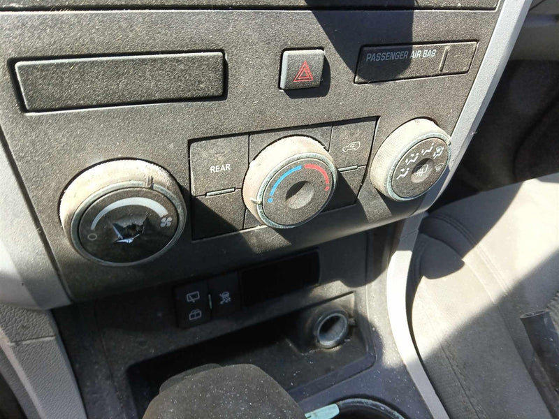 2009 2010 2011 2012 Chevrolet Traverse AC Heater Temperature Climate Control Unit front manual opt C67