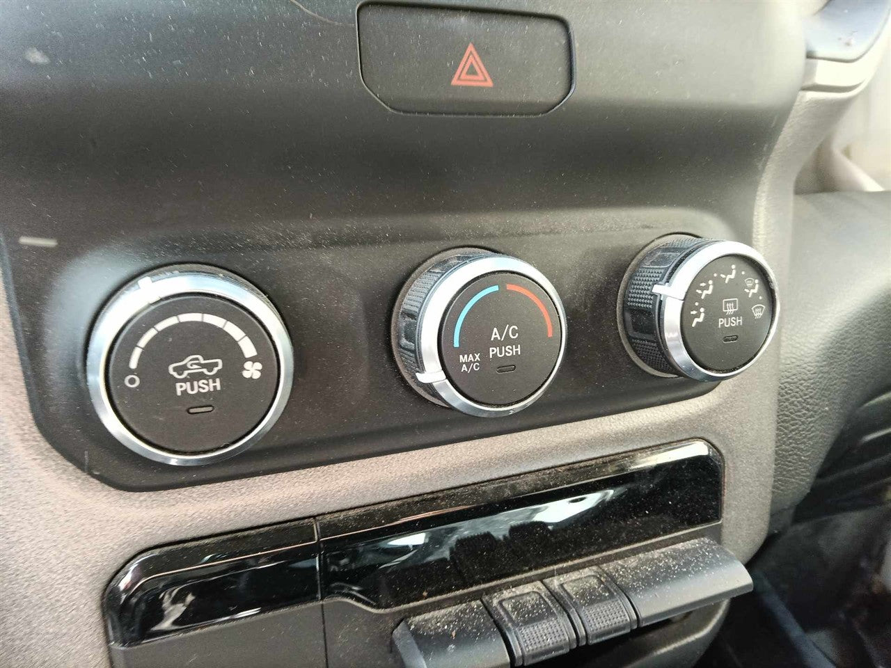 2019 thru 2024 Dodge 1500, Dodge 3500, Dodge 2500 AC Heater Temperature Climate Control Unit