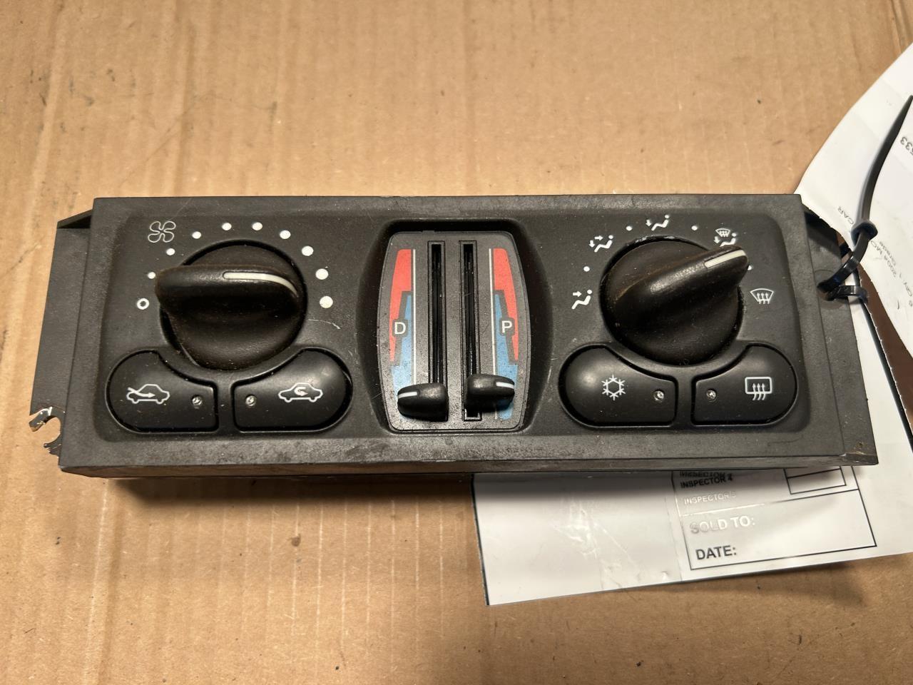 2004 2005 Chevrolet Impala, Chevrolet Monte Carlo AC Heater Temperature Climate Control Unit dual zone opt CJ3