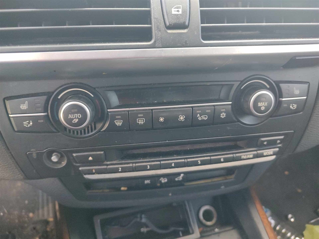 2007 thru 2014 BMW X5, BMW X6, BMW X6M, BMW X5M AC Heater Temperature Climate Control Unit front without Active Ventilated