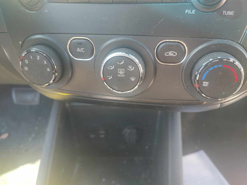 2017 2018 KIA Forte AC Heater Temperature Climate Control Unit manual