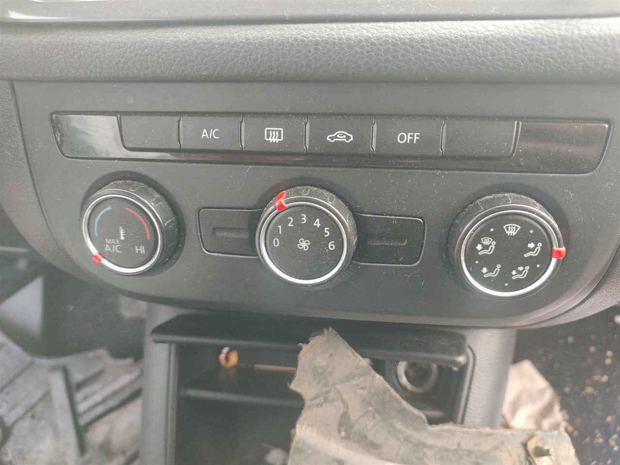 2013 2014 2015 Volkswagen Tiguan AC Heater Temperature Climate Control Unit single zone climatic without heated seats